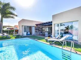 Gorgeous Home In San Bartolome De Tiraj With Wifi