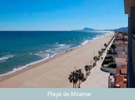 EUROPA I - Playa de Miramar, מלון במיראמר