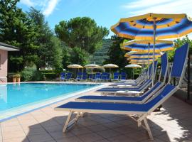 SunLake Hotel: Riva del Garda şehrinde bir otel