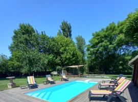 Gite Rural Charente Maritime, hotel with parking in Bran