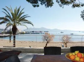 3 Bedroom Cozy Apartment In Port De Pollena