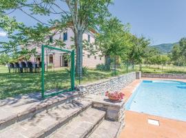 Gorgeous Home In Arezzo ar With Outdoor Swimming Pool, מלון 3 כוכבים בPoliciano