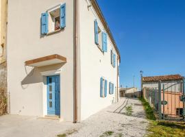 Amazing Home In Belvedere Fogliense With Kitchen, feriebolig i Belvedere Fogliense