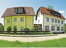 Hotel zum Goldenen Wagen, ξενοδοχείο με πάρκινγκ σε Maulburg