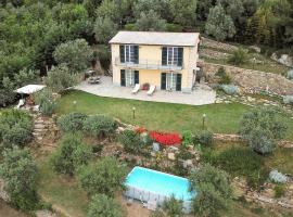 Stunning Home In Pieve Ligure With 2 Bedrooms, Wifi And Private Swimming Pool, vacation home in Pieve Ligure