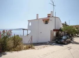 4 Bedroom Gorgeous Home In Keratea