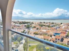 Nice Apartment In Canet En Roussillon With 3 Bedrooms, 4-sterrenhotel in Canet-en-Roussillon