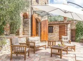 Beautiful Home In Pieve A Elici -lu- With Kitchen