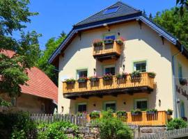 Gästezimmer Hof Stallegg, hotel di Löffingen