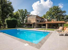 Beautiful Home In Terranuova Bracciolini With 3 Bedrooms, Private Swimming Pool And Outdoor Swimming Pool, hotel in Terranuova Bracciolini