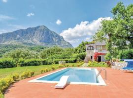 Lovely Home In S,giovanni A Piro Sa With Wifi โรงแรมในBosco