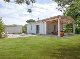 Stunning Home In Orentano With 2 Bedrooms And Wifi, casa o chalet en Orentano