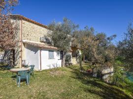 Nice Home In Montebuono With House A Panoramic View，Montebuono的小屋