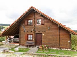 Wooden holiday home in Hinterrod with sauna, hotel with parking in Einsiedel
