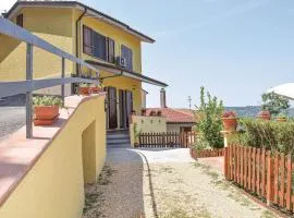 Awesome Home In Camaiore With 3 Bedrooms And Wifi