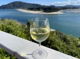 Tairua Treasure on Mount Paku, villa in Tairua