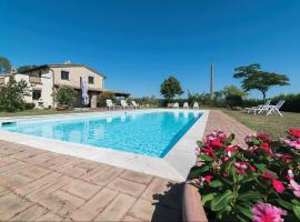 Stunning Home In Citt Di Castello Pg With Wifi, Private Swimming Pool And Outdoor Swimming Pool, viešbutis mieste Monte Castelli