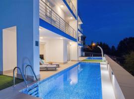 Nice Apartment In Smokvica Krmpotska With House Sea View, smeštaj na plaži u Zagrebu