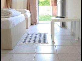 Camping Grand Korona, hotel in Eforie Nord