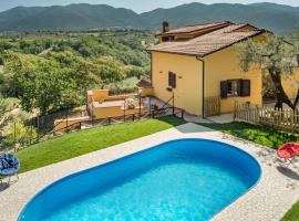 Cozy Home In Torri In Sabina With House A Panoramic View, cottage in Torri in Sabina
