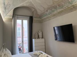 Arco Antico, apartment in Alba