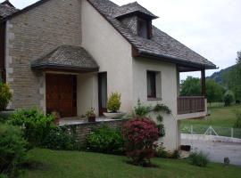 CHEMIN ROYAL AU BORD DU LOT, hotel em Pierrefiche