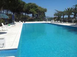 Deliziosa Villa 150 metri dal mare, hotel i Quartu SantʼElena