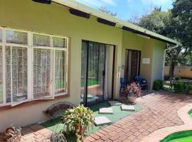 Chariots Guest House, hotel in Polokwane