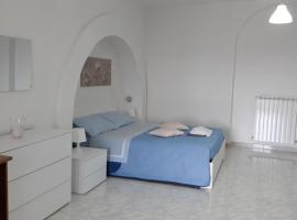Appartamento con incantevole panorama: Chieti alta, жилье для отдыха в Кьети