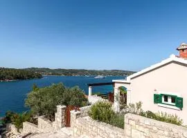 Cozy Home In Vela Luka With Wifi