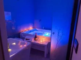 ETNEA 208 LUXURY JACUZZI SUITE Catania、カターニアのファミリーホテル