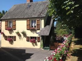 The Bell`s End Cottage, Ferienunterkunft in Notre-Dame-du-Touchet