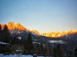Baita Zeni Tirolerhof, hotel v destinaci Fiera di Primiero