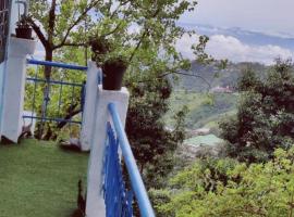 The HappyTel: Mussoorie şehrinde bir hostel