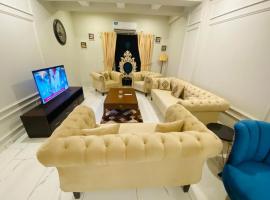 Holidazzle Serviced Apartments Bahria Town, hotel in Rawalpindi