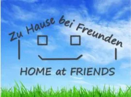 HOME at FRIENDS - City - Zu Hause bei Freunden
