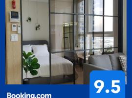 The Mark Sokcho Residence #16 Level, vacation rental in Sokcho