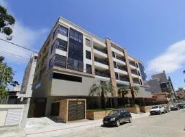 1086 - Apartamento Térreo Com Jacuzzi no Centro de Bombinhas