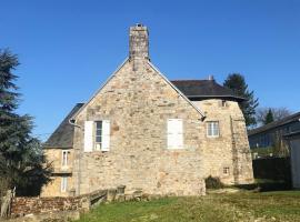 La tour cachée, hôtel à Mortain