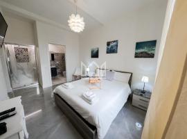 Gold River House, hotel v destinaci Ferrara