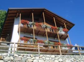 B&B Monte Tesobo, hotel with parking in Roncegno
