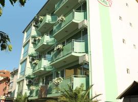 Dreams Family Hotel, hôtel à Nessebar