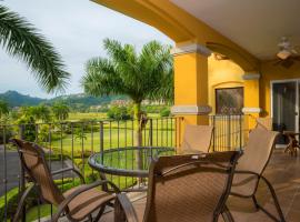 Los Suenos Resort Del Mar 5F golf views by Stay in CR, resort en Herradura