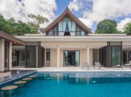 Villa Pinu in Phuket - Thailand, hotelli kohteessa Ban Bang La