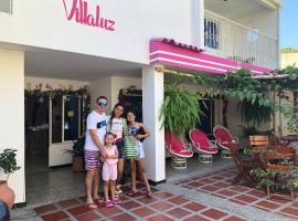 Casa Hospedaje Villaluz- a 5 minutos de la Playa, vendégház Santa Martában