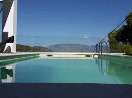 Luxurius villa with sea view