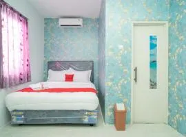 RedDoorz Plus near ITC Cempaka Mas 2