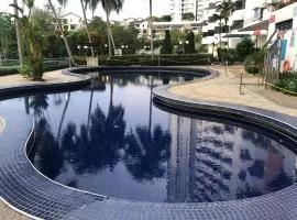 Beach Resort Home Stay Batu Ferringhi 02