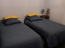 chambre chez l'habitant, hotel s parkiriščem v mestu Trangé