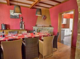 Spacious Villa in Sourbrodt with Sauna, hotel di Waimes